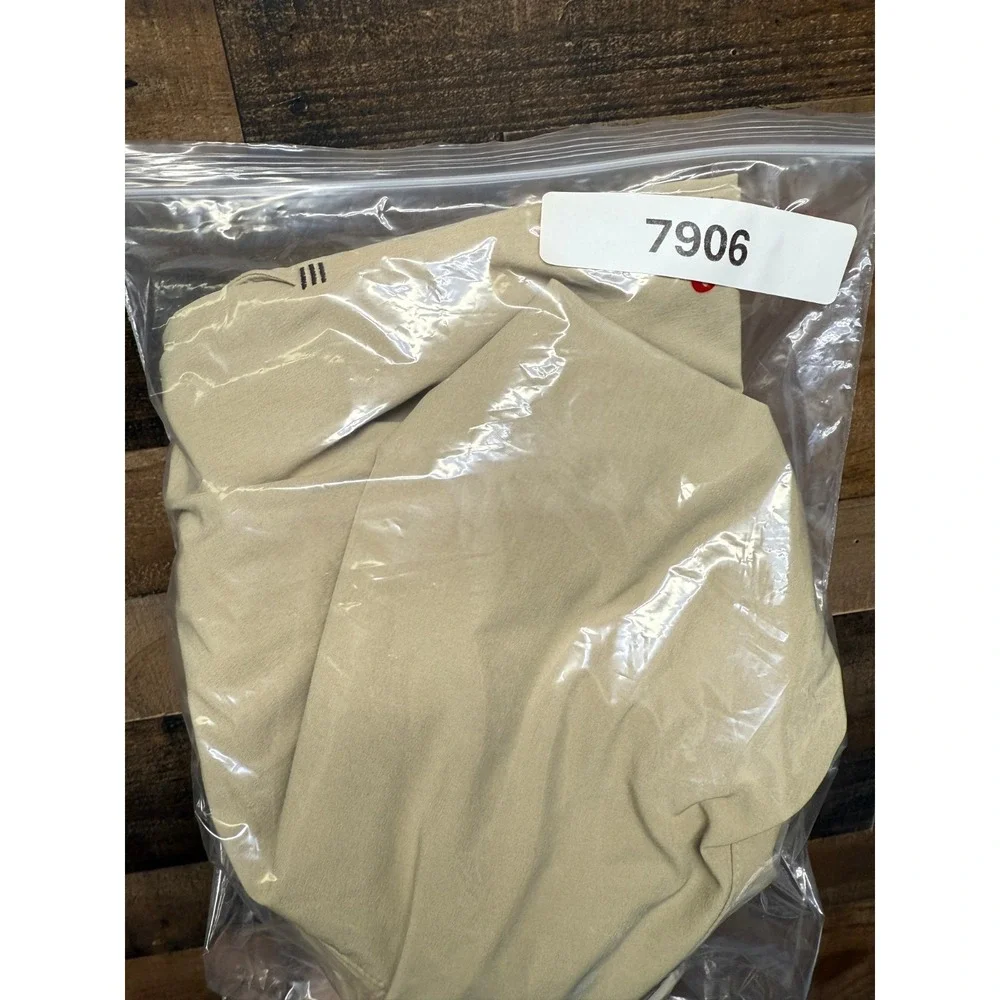 Adidas Golf Shorts Men's Sz 40‎ Beige Chino Flat Front Athletic 365 Performance
